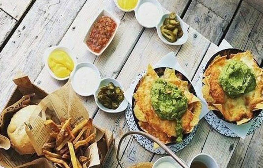 Stag & Hen Do Package – Boat + Dinner & Show | Lloret