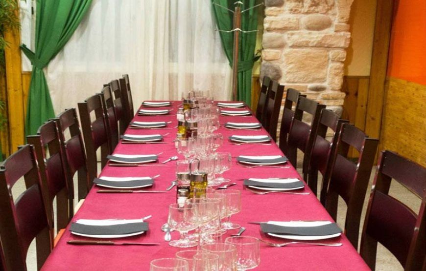 Pack Despedida en Barcelona | Fiesta en barco + Cena y Espectáculo