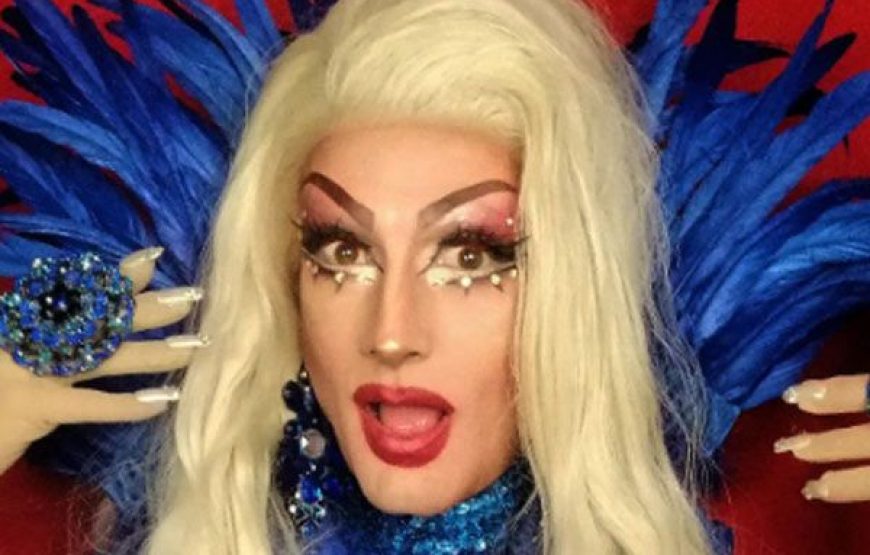 Premium Seafood Dinner and Drag Queen Show in Palma de Mallorca
