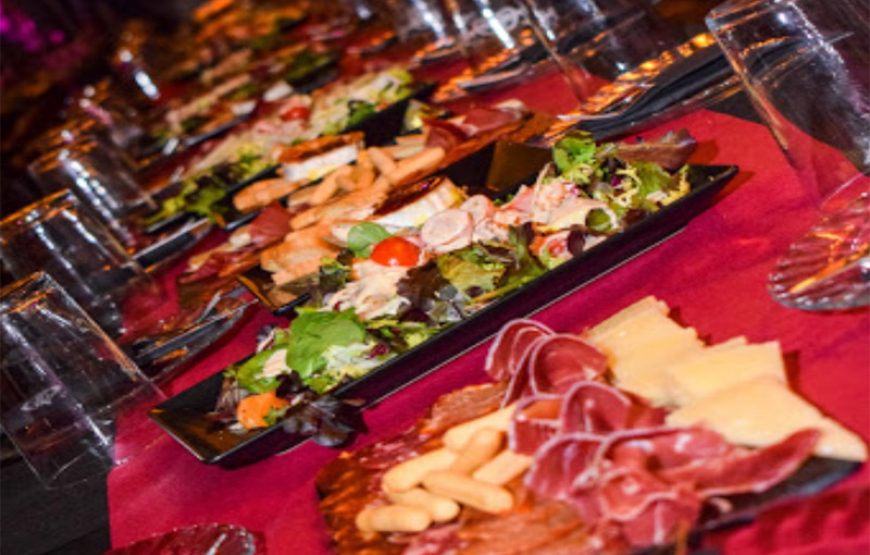 Cena de despedida soltera y soltero con animación – Málaga | BestFiesta