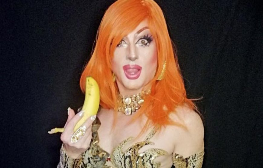 Premium Seafood Dinner and Drag Queen Show in Palma de Mallorca