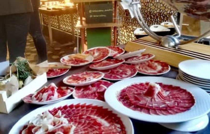 Professional ham cutter for events