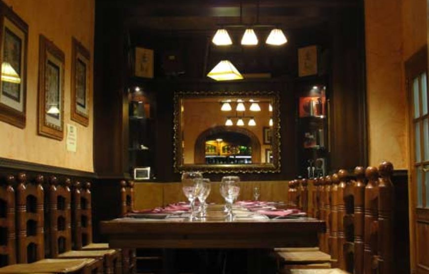 Excursión en barco privado + Cata de Vinos Premium + Cena con espectáculo