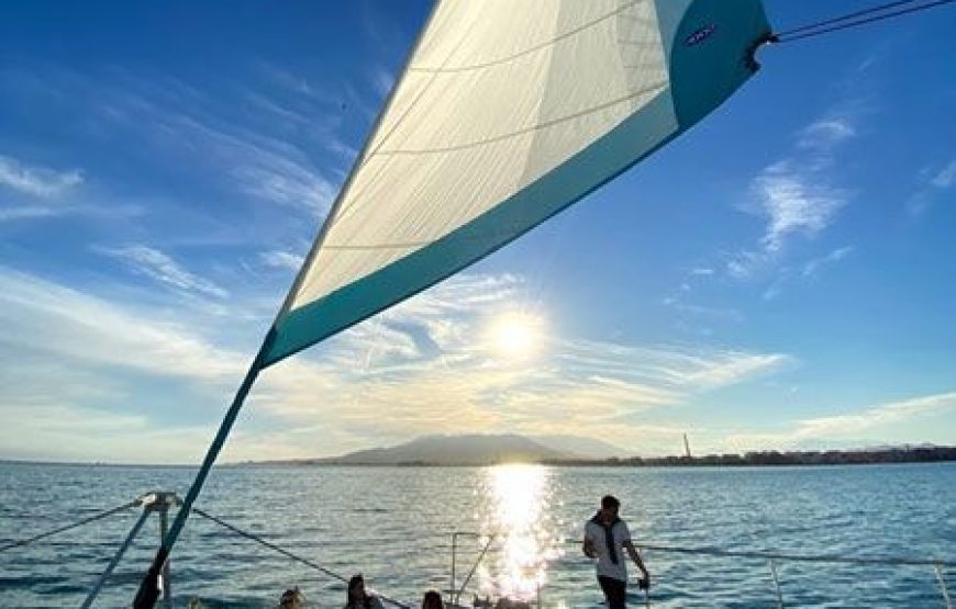 Excursión en Catamarán por la costa de Málaga con comida incluida