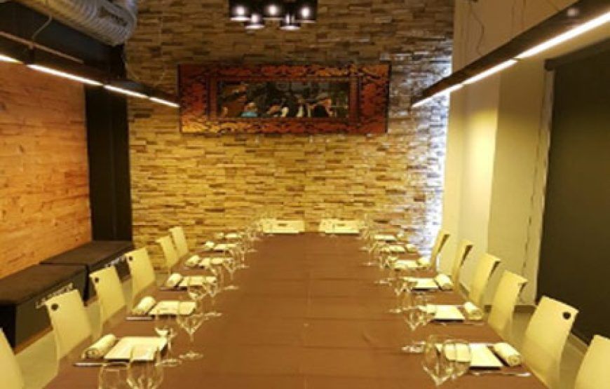 Cena con espectáculo de Drag Queen en Benidorm