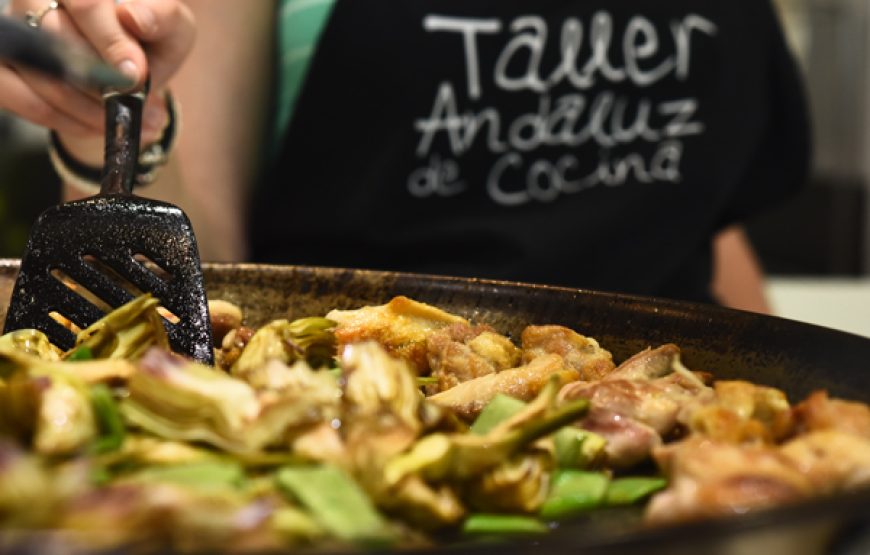 Clase de Cocina Española en el Mercado de Triana con Visita al Mercado y Paella