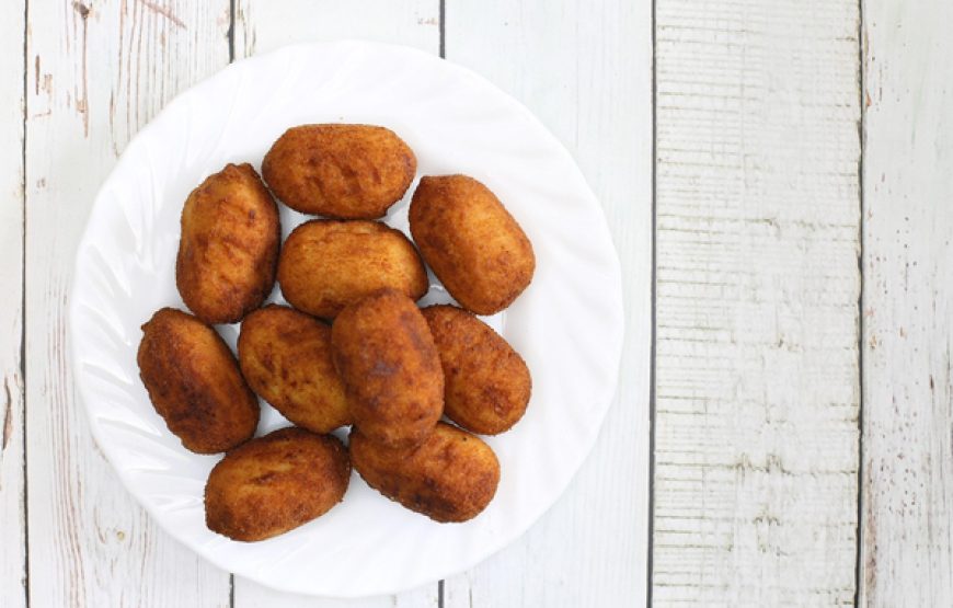 Cena con Espectáculo Privado de Stripper en Sevilla para Despedidas y Fiestas de Grupo